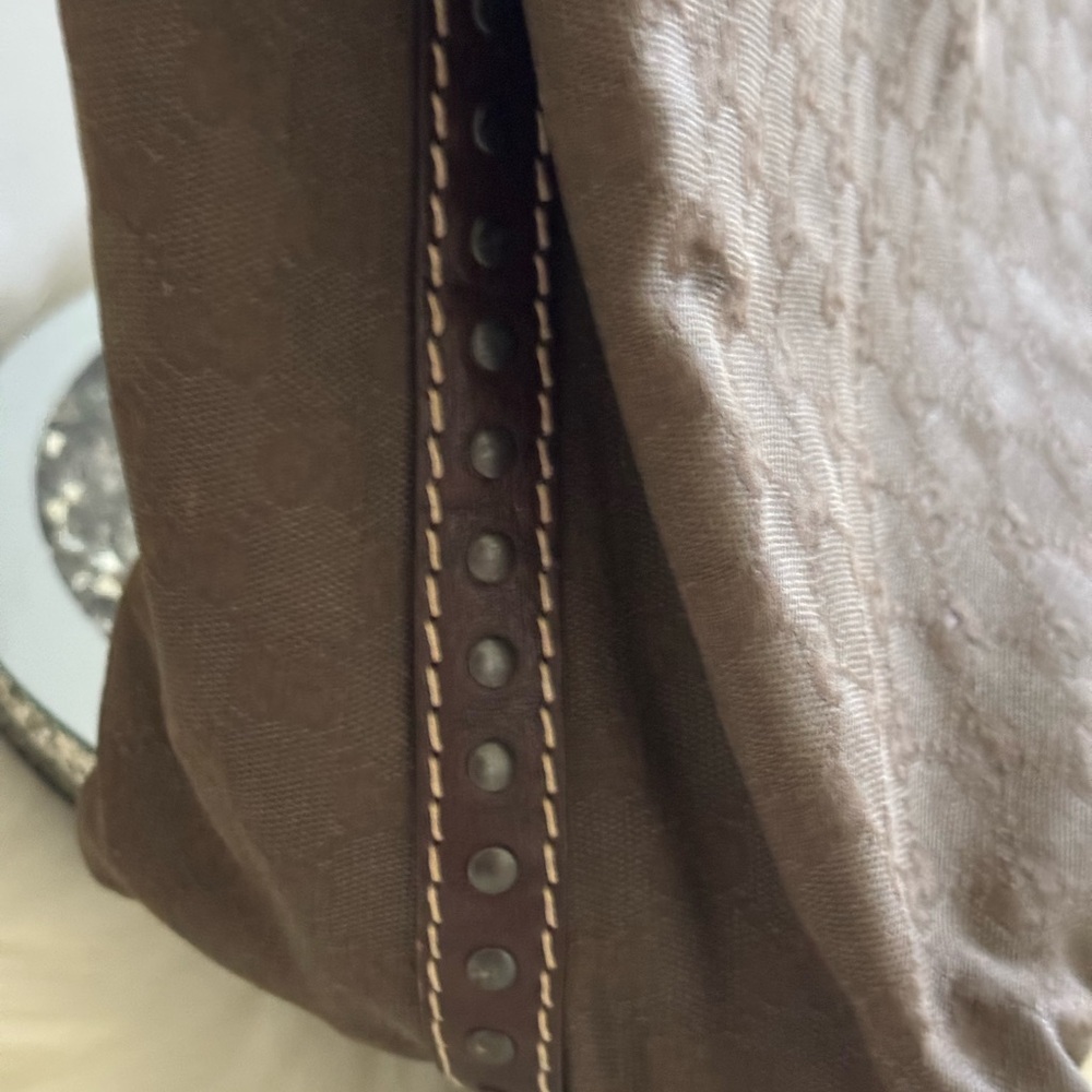 Elegant Gucci GG Aviator Style Brown Women's Luggage bag - Picture 4 of 16
